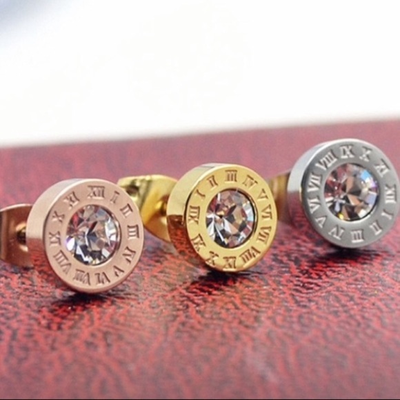 Roman Numeral Gold or Silv Simulated Diamonds Stud - Picture 5 of 6